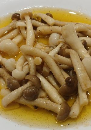 Foto principal de Shimeji Marinado (Estilo Escabeche en Frío)