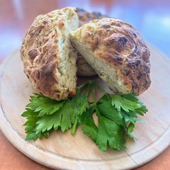 A picture of Halloumi Bread.