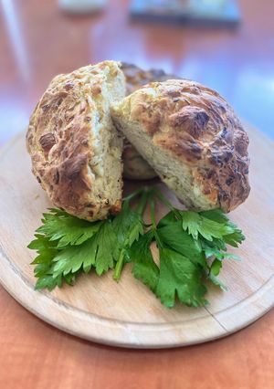 A picture of Halloumi Bread.