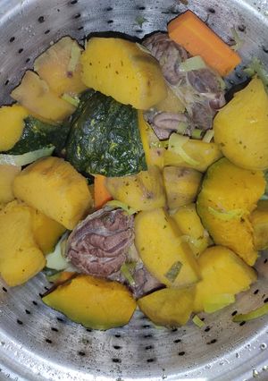 Una foto de Puchero🥔🍠🥕🥩