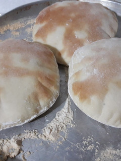 Una foto de Pan árabe o pan pita casero