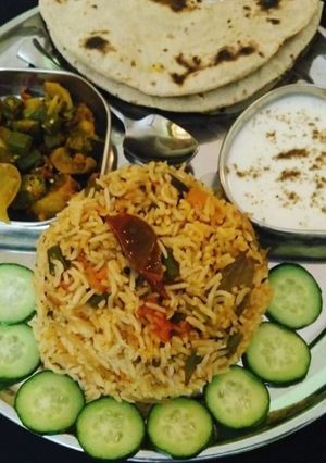 A picture of Vegetable Pulao.