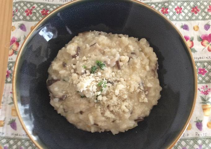 Guida passo passo a Preparare Veloce Risotto con i funghi