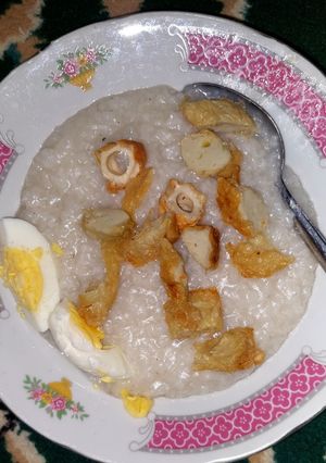 Foto resep Resep Bubur chinese mudah dan praktik bagi pemula dan anak kos. Bisa masak dengan ricecooker!