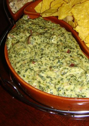 A picture of Spinach and bacon dip.