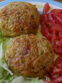 Una foto de Bombas de papas rellenas tipo Rosti (aprovechando las sobritas)