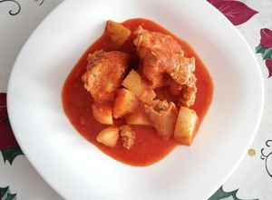 Una foto de Pierna de cerdo picada adobada 🎄😍