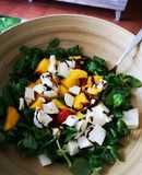 Ensalada con mango y queso fresco