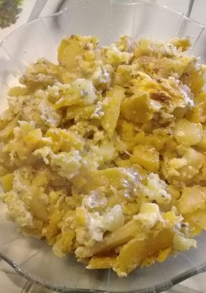Una foto de 🍠🥔Revuelto de Papas Batatas y huevo🍠🥔!!🤗
