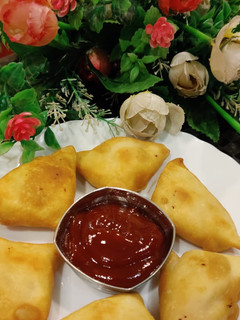 चीज़ समोसा (Cheese Samosa recipe in Hindi) रेसिपी मुख्य फोटो