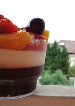 Foto resep Puding coklat vanilla dengan toping buah
