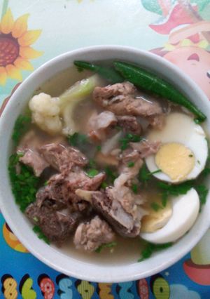 Hình của món Miến xương hầm.