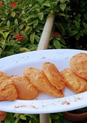 A picture of Aloo Pakoras.