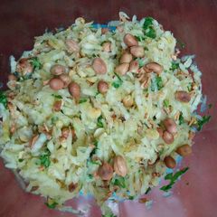 A picture of Raw papaya salad.
