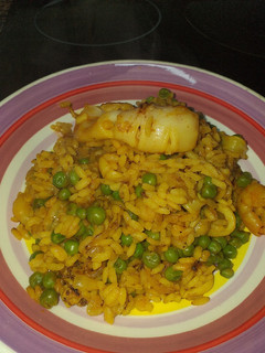 Una foto de Arroz con calamares