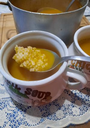 Una foto de Sopa casera con arroz (entrada)