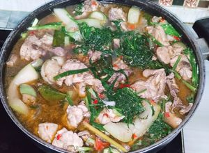 รูปของ แกงอ่อมไก่ใส่ฟักใส่ผักชีลาว