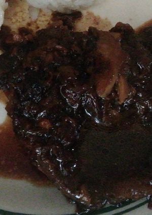 Una foto de Carne a la olla con vino tinto