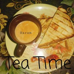 A picture of Tea Time 😋.