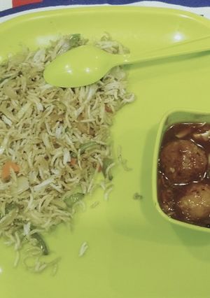 फ्राइड राइस मंचूरियन (fried rice manchurian recipe in Hindi) रेसिपी मुख्य फोटो