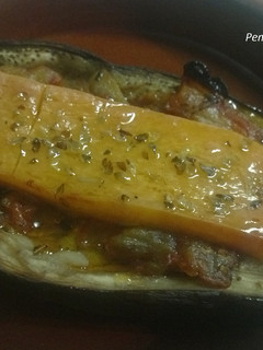 Una foto de Berenjenas rellenas con queso irlandés