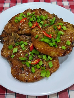 Hình của món Sườn cốt lết rim mật ong.