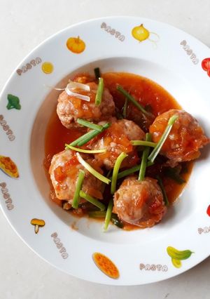 Hình của món Thịt viên sốt cà chua.