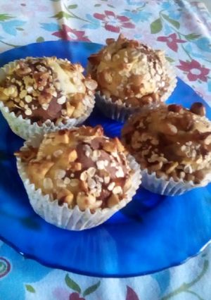Una foto de Muffins marmolados c/topping crocante ෆ╹ .̮ ╹ෆ