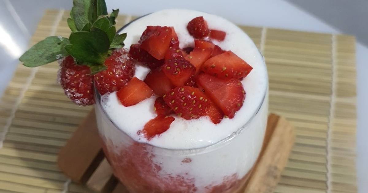 Resep Korean Strawberry yoghurt milk cheese smoothies ala fe oleh CIA