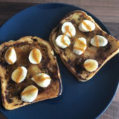 A picture of Banana, caramel French toast.