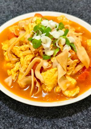 蕃茄杏鮑菇炒蛋(簡單料理） 的食譜成品照片