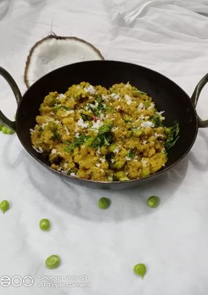 A picture of Cauliflower curry.