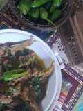 Black and green chilli chops gravy