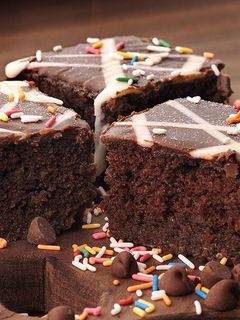 A picture of Eggless Chocolate Cake.