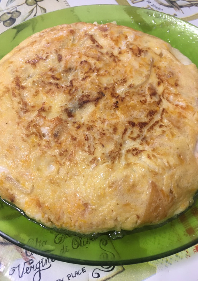 Una foto de Tortilla de calabaza y queso