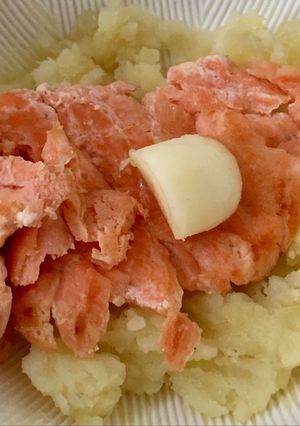 Foto resep Mashed potato with Salmon & cheese (MPASI 9bln)