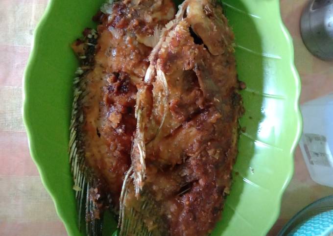 Ikan Gurami Bakar