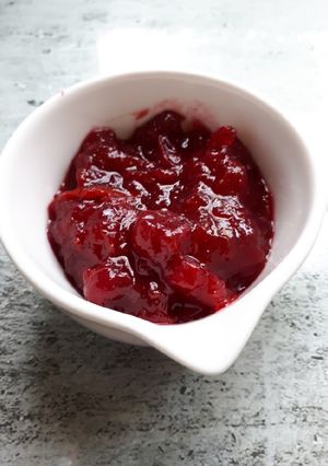 Vörösáfonya mártás recept fotója