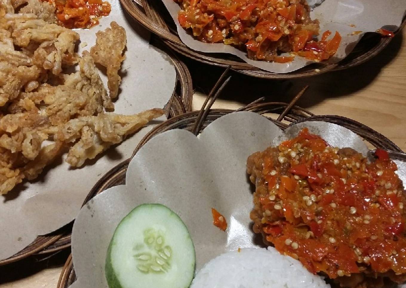 Ayam geprek sambel bawang