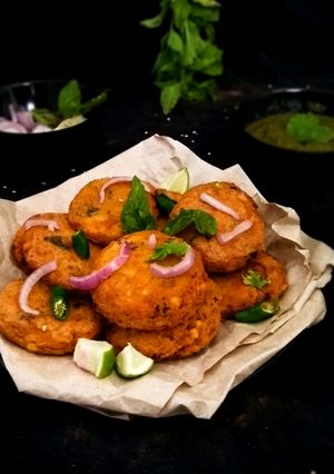 A picture of Chicken Shami Kebab.