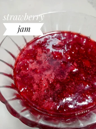Langkah Mudah untuk Menyiapkan Resep Selai strawberry homemade yang Menggugah Selera Anti Ribet, Menggugah Selera