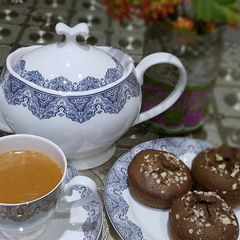 A picture of Choco mini cup cakes.