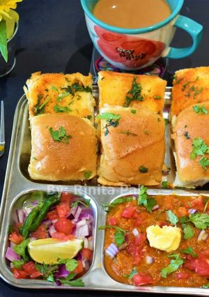 পাও ভাজী (pav bhaaji recipe in Bengali) রেসিপির প্রধান ছবি