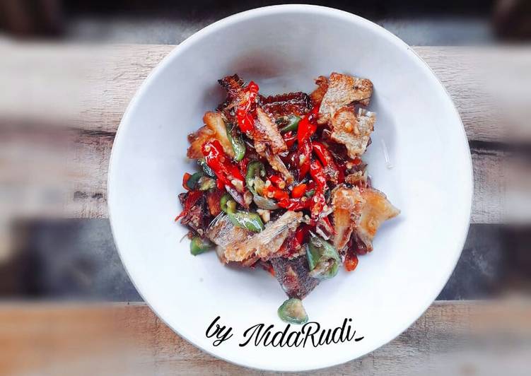 Gabus Asin Kecap Pedas