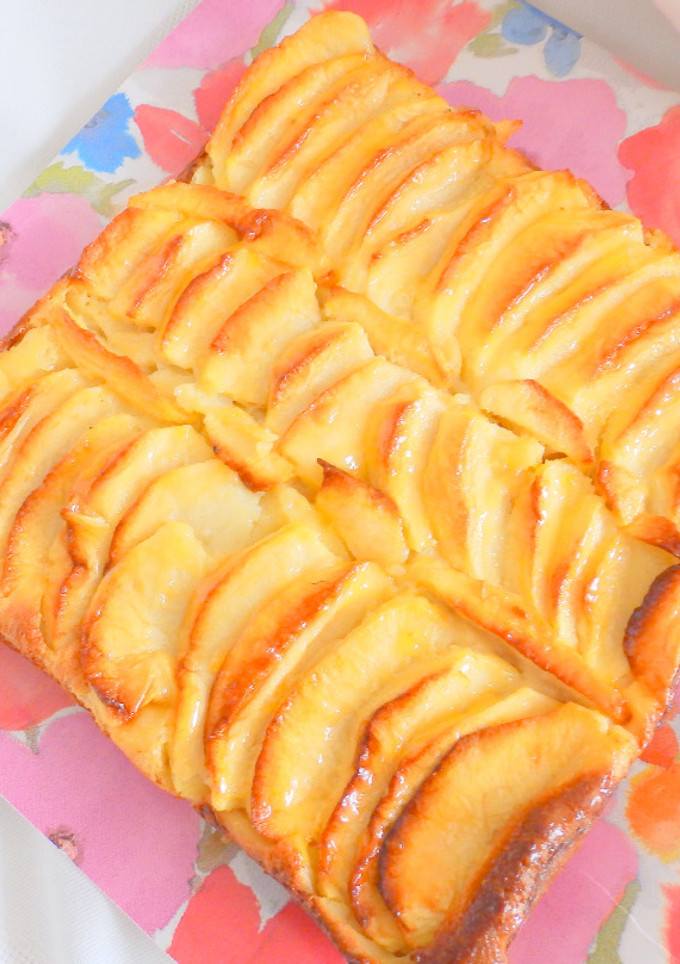 Una foto de Clafoutis de manzana