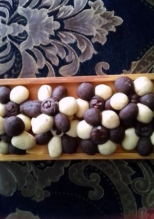 عکسی از دستور شیرینی های بای گل‌مانند