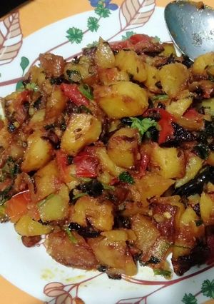 आलू मेथी की सब्जी(aloo methi ki sabji recipe in Hindi) रेसिपी मुख्य फोटो