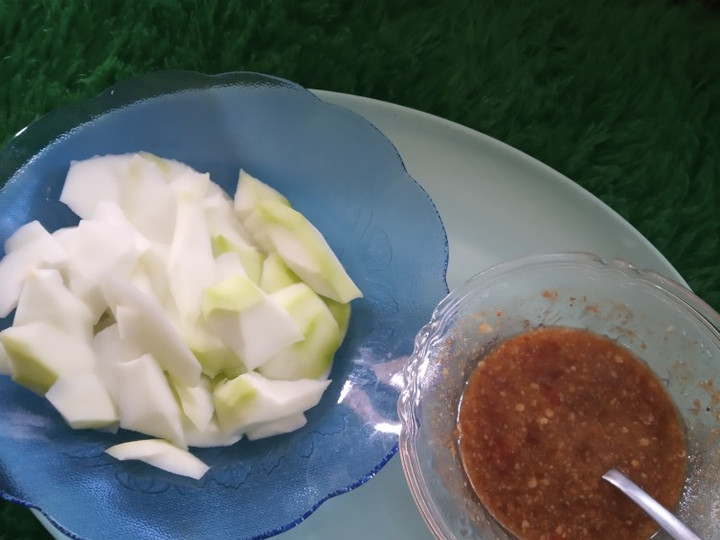 Cara Gampang Menyiapkan Rujak mangga muda saus kacang, Menggugah Selera
