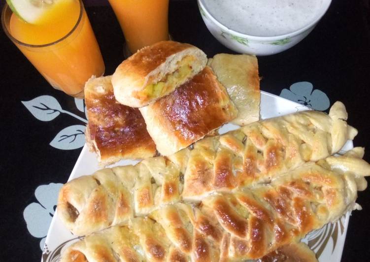 Caterpillar bread,ginger juice with mango and fura