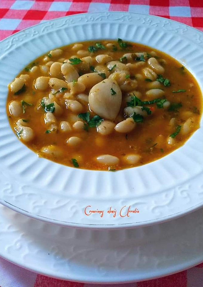 Una foto de Potaje de alubias blancas con sofrito árabe a mi estilo